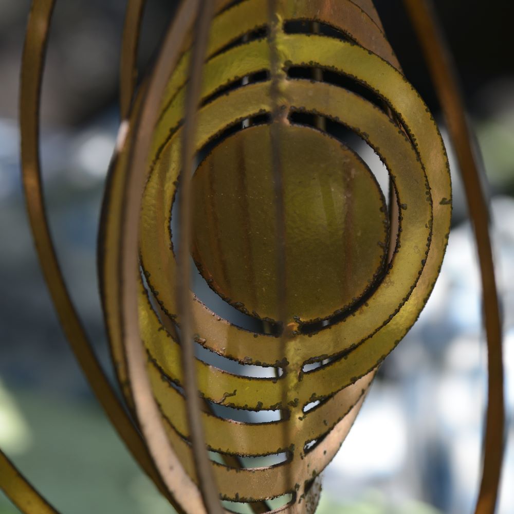 concentric circles wind ornament